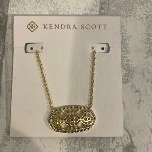 Kendra Scott Dollie Pendant Gold Necklace